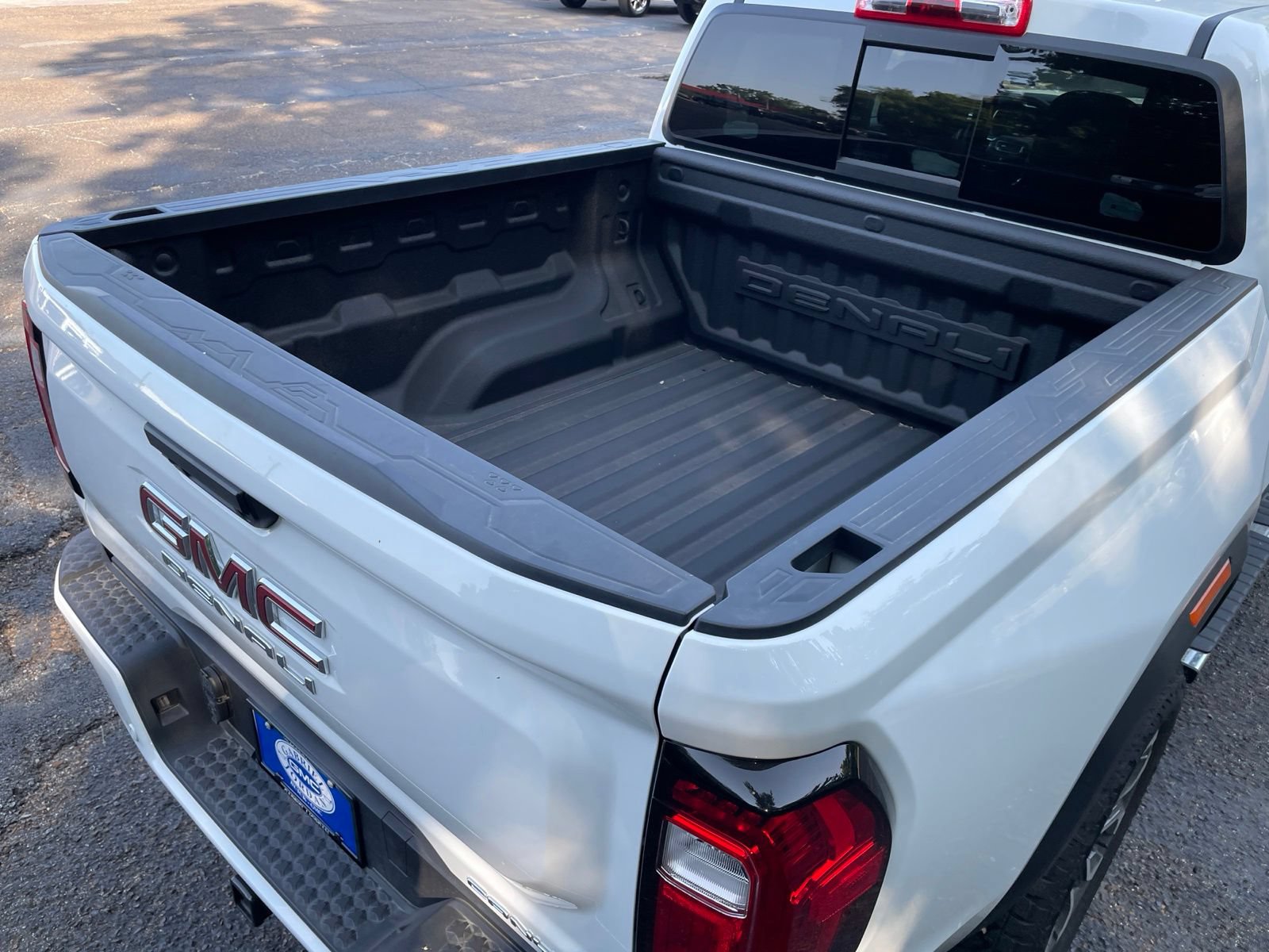 Used 2024 GMC Canyon Denali AWD/4WD image 40