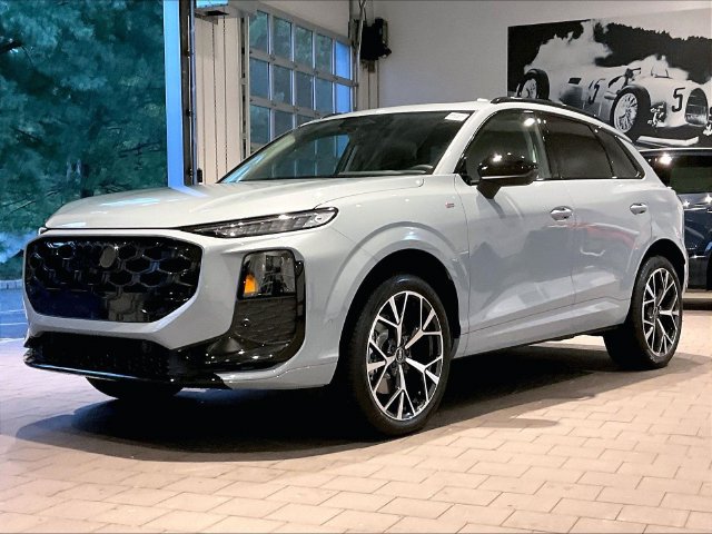 New 2026 Audi Q3 quattro 2.0T AWD/4WD image 4