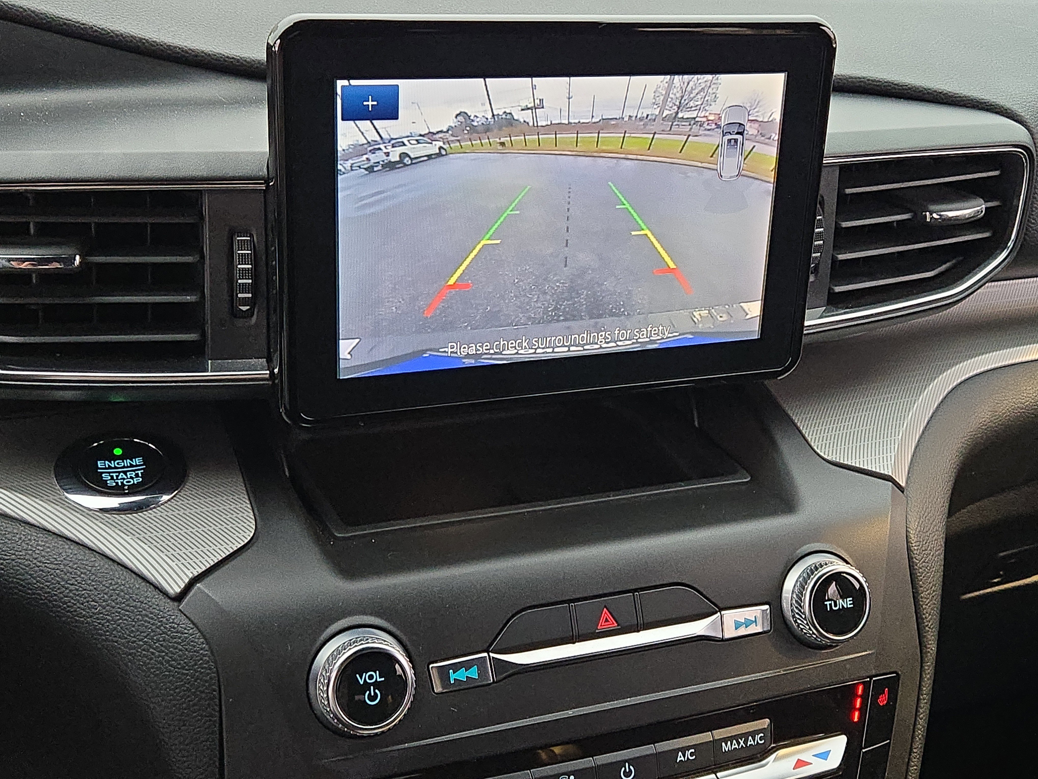 Used 2020 Ford Explorer XLT w/ Equipment Group 202A image 31