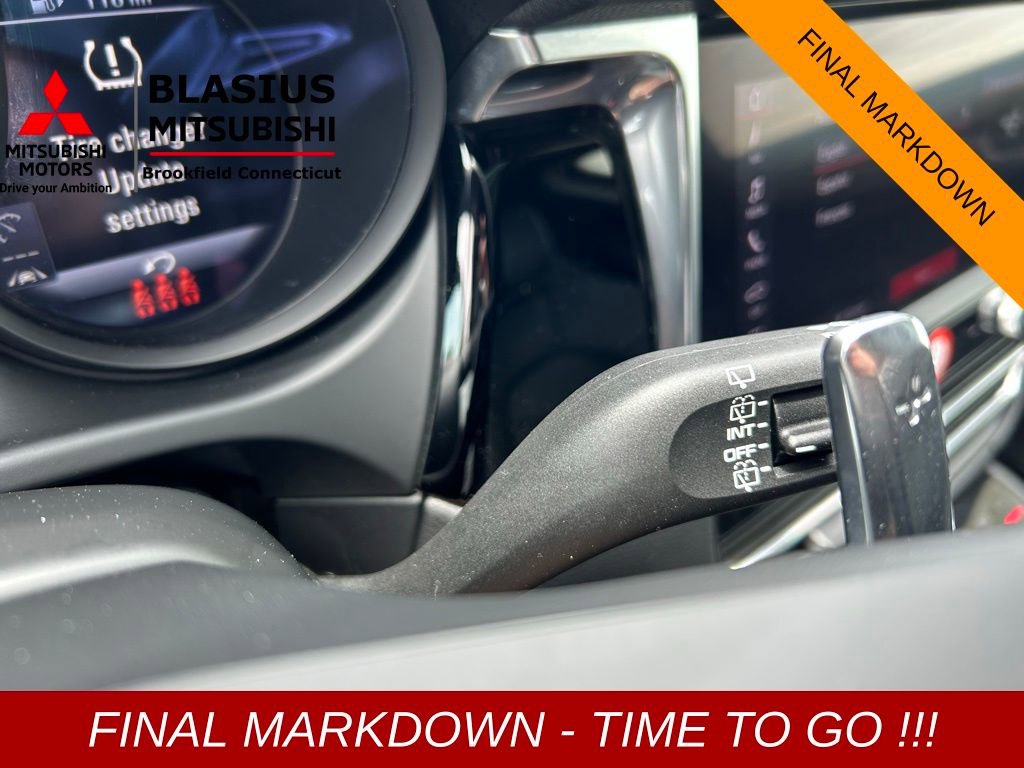 Used 2022 Porsche Macan image 61