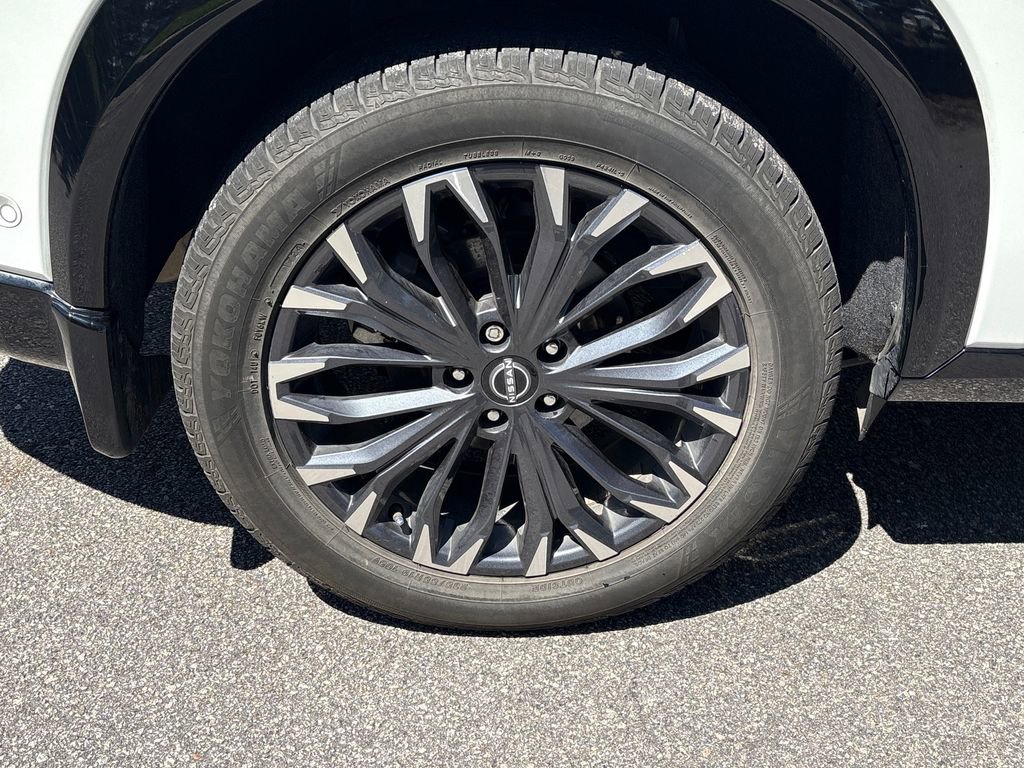 Certified 2024 Nissan Rogue Platinum w/ Platinum Premium Package FWD image 36