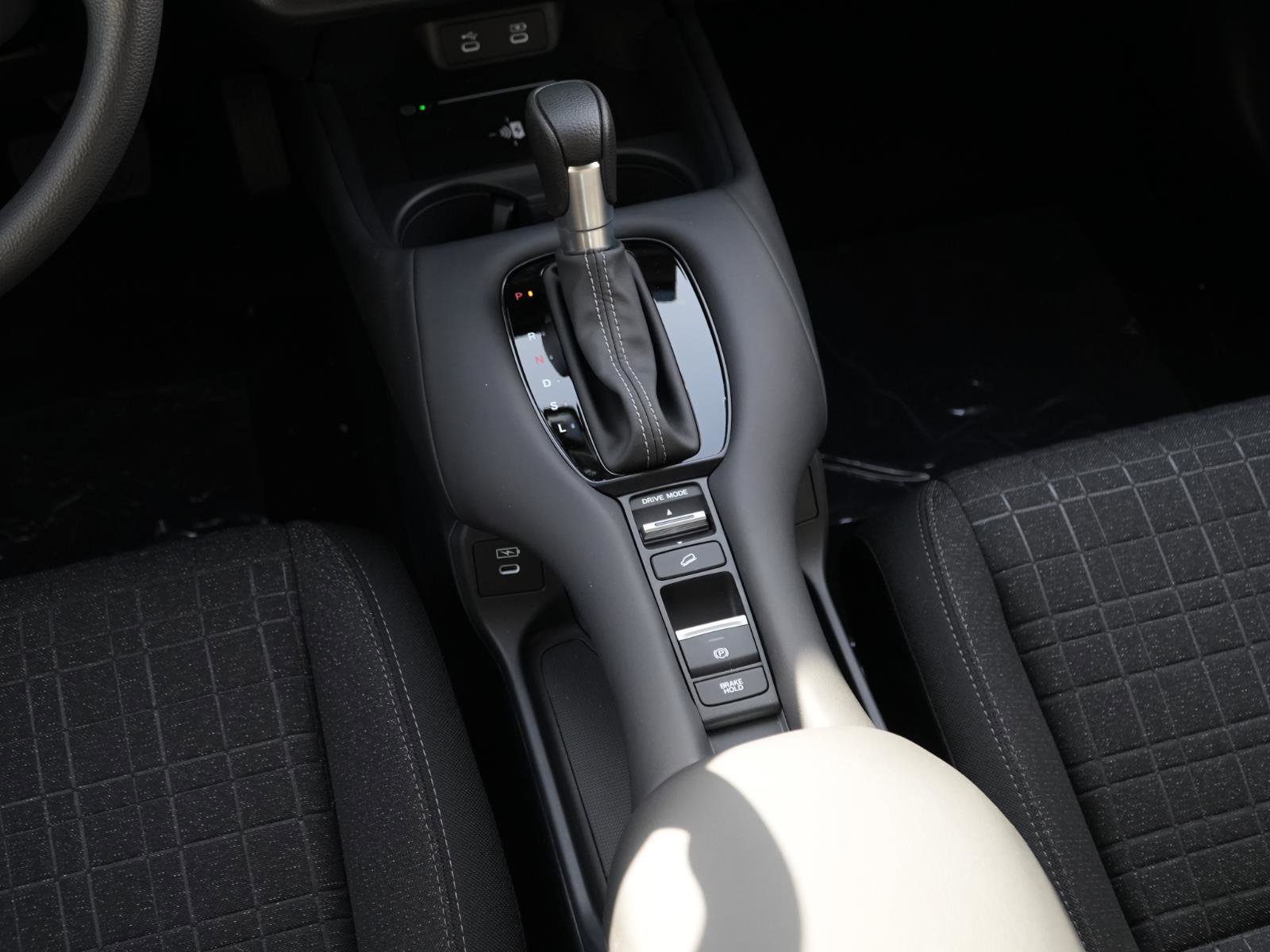 New 2026 Honda HR-V LX image 25