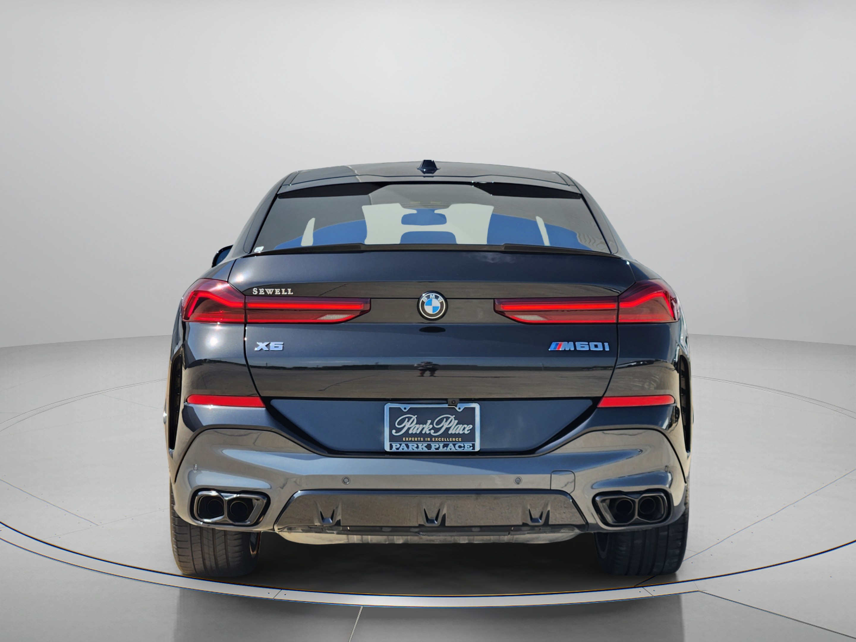 Used 2025 BMW X6 M60i AWD/4WD image 4