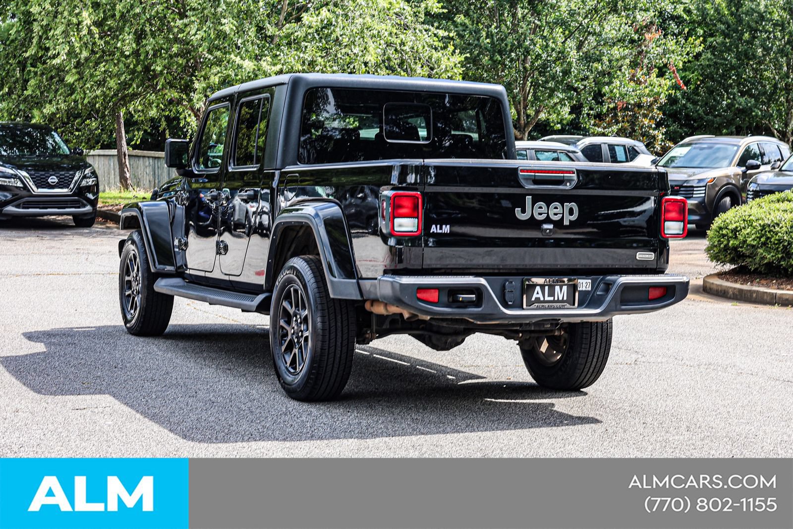 Used 2023 Jeep Gladiator Overland AWD/4WD image 8