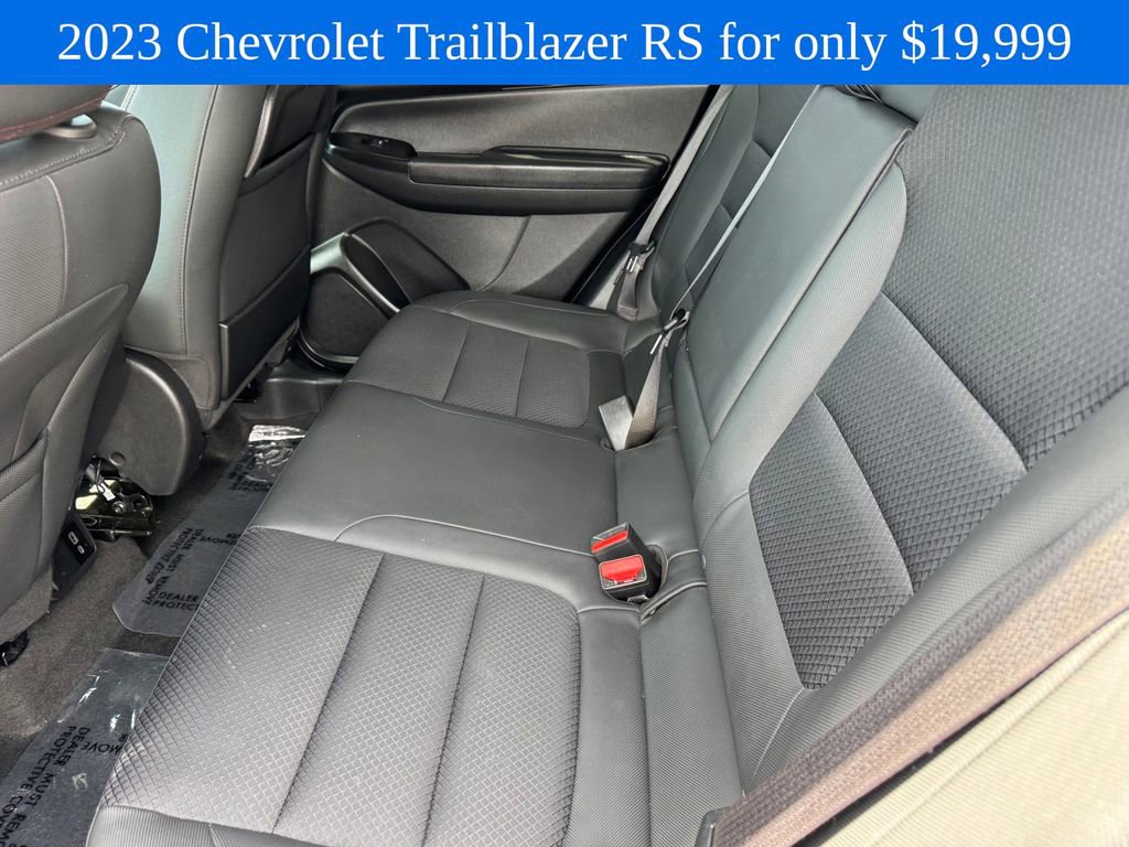 Used 2023 Chevrolet TrailBlazer RS w/ Convenience Package FWD image 13