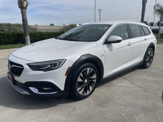 Used 2019 Buick Regal Essence w/ Driver Confidence Package I