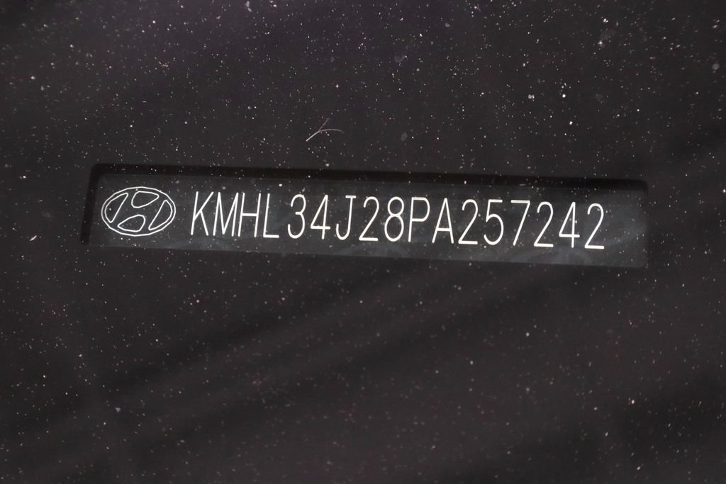 Used 2023 Hyundai Sonata Limited w/ Preferred Accessory Package FWD image 39