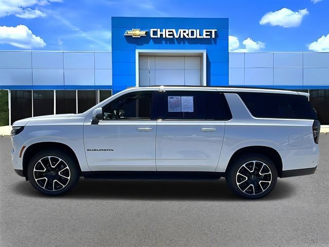 Used 2025 Chevrolet Suburban RST w/ Comfort Package AWD/4WD image 6