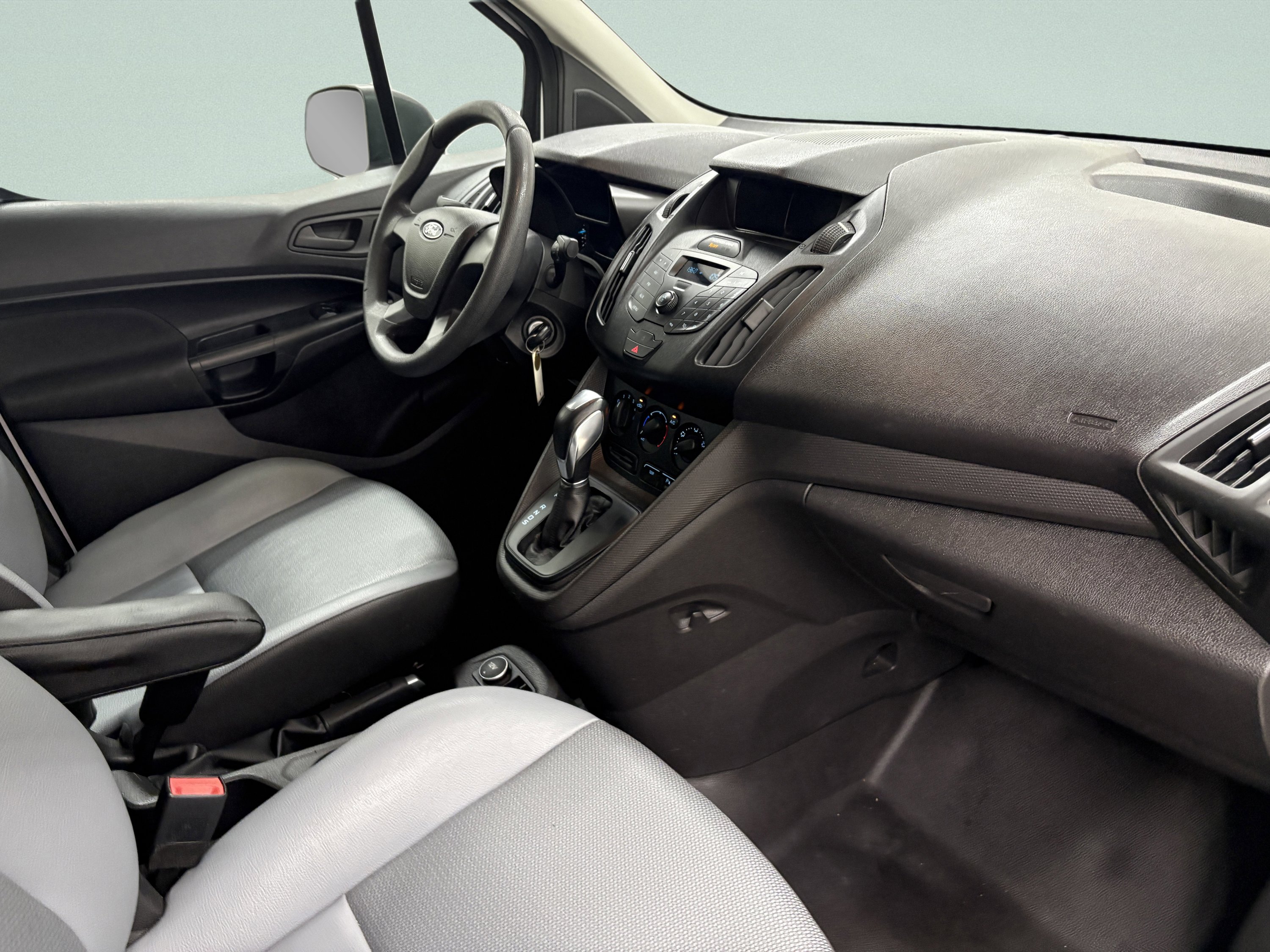 Used 2018 Ford Transit Connect XL FWD image 19