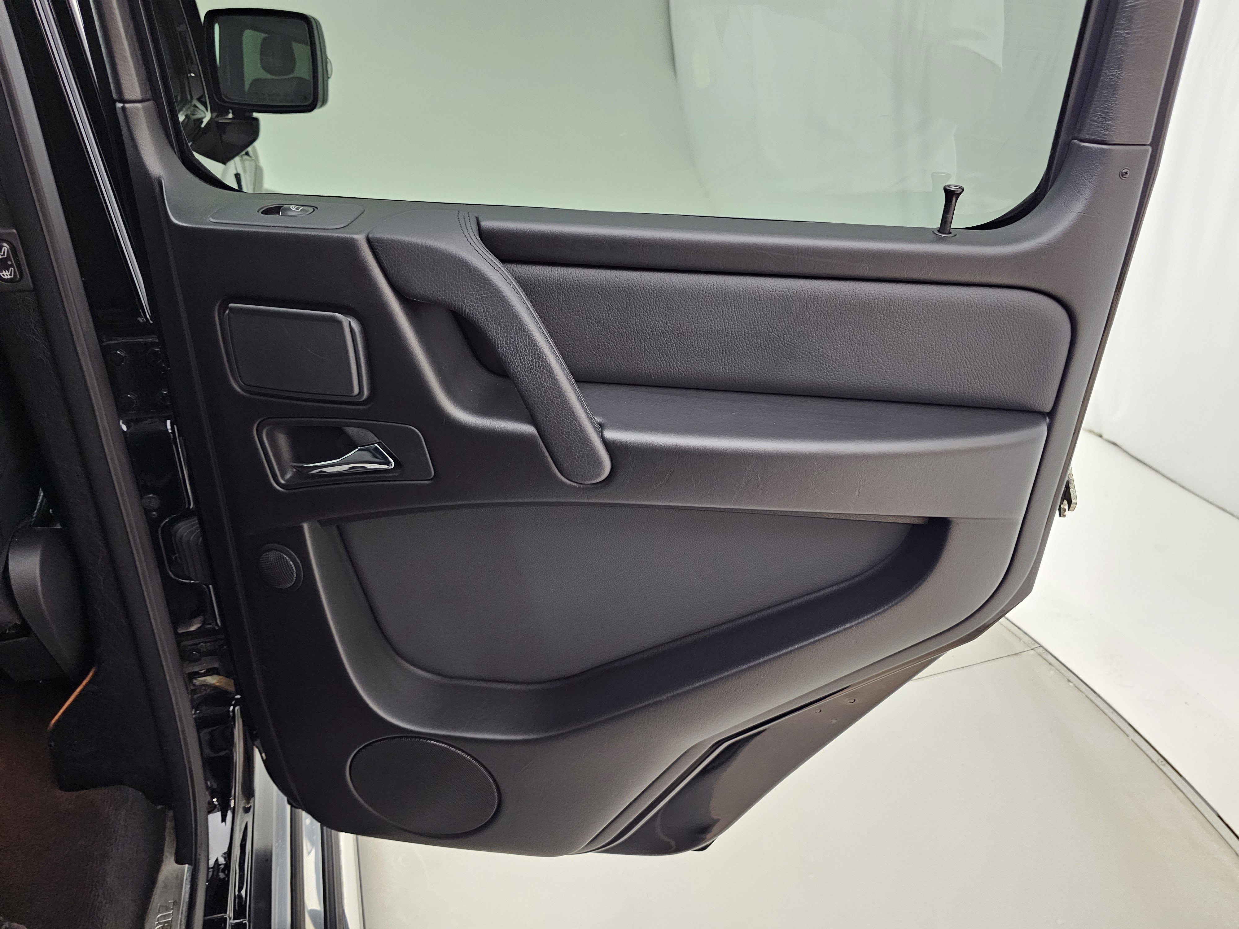 Used 2012 Mercedes-Benz G 550 image 29