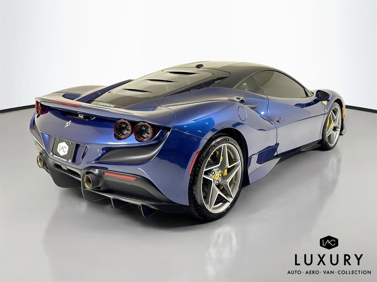 Used 2022 Ferrari F8 Tributo image 6