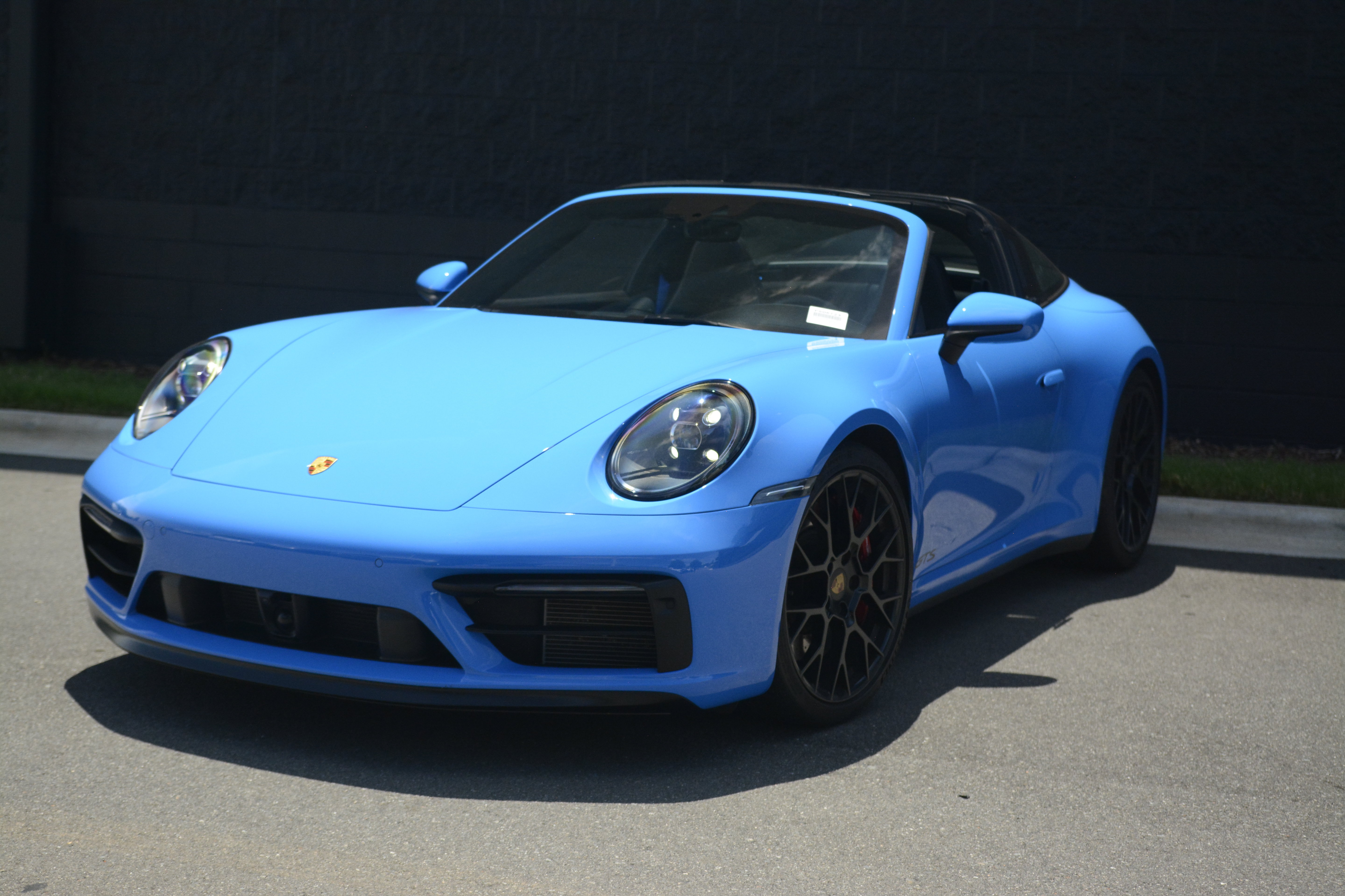 Certified 2022 Porsche 911 Targa 4 GTS AWD/4WD image 37
