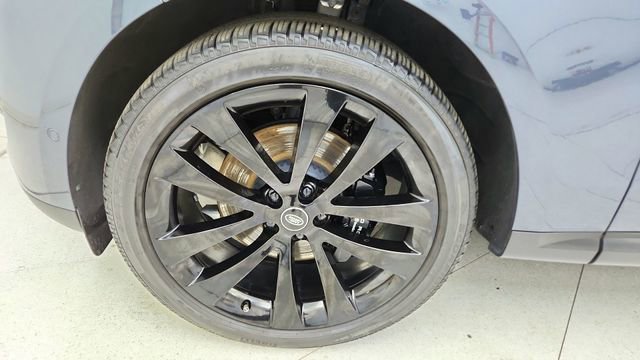 Used 2025 Land Rover Range Rover Sport SE image 64