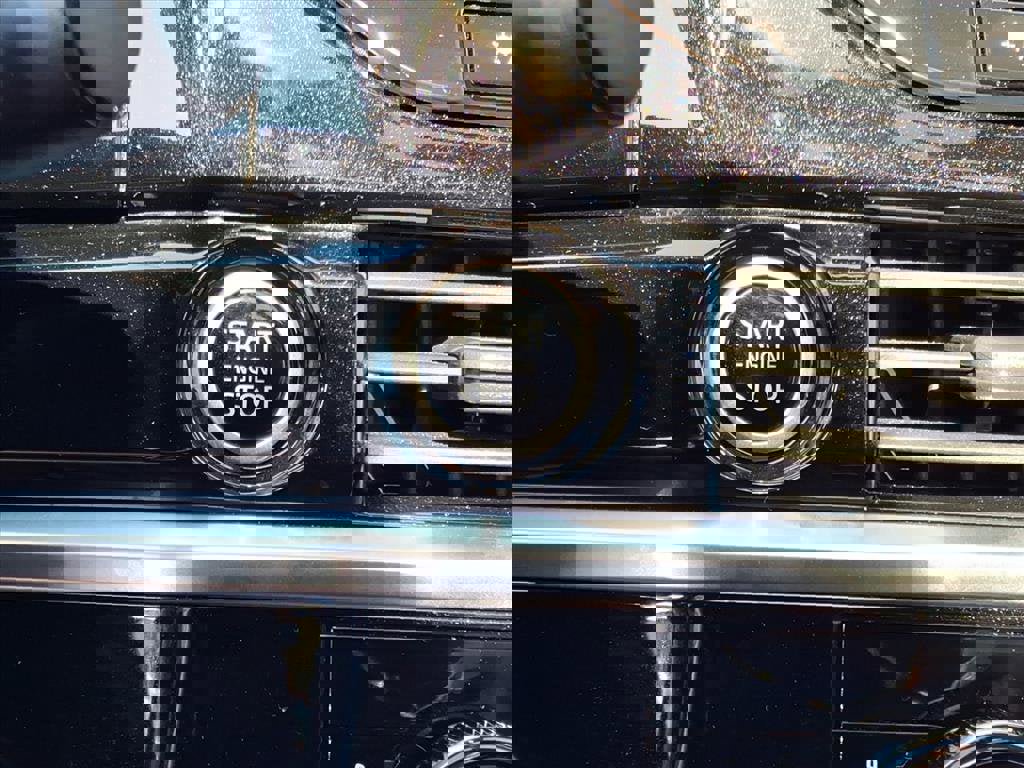 Used 2023 Nissan Pathfinder Platinum image 12