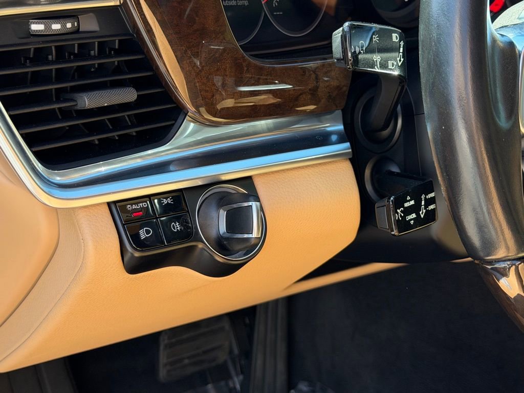 Used 2018 Porsche Panamera image 17