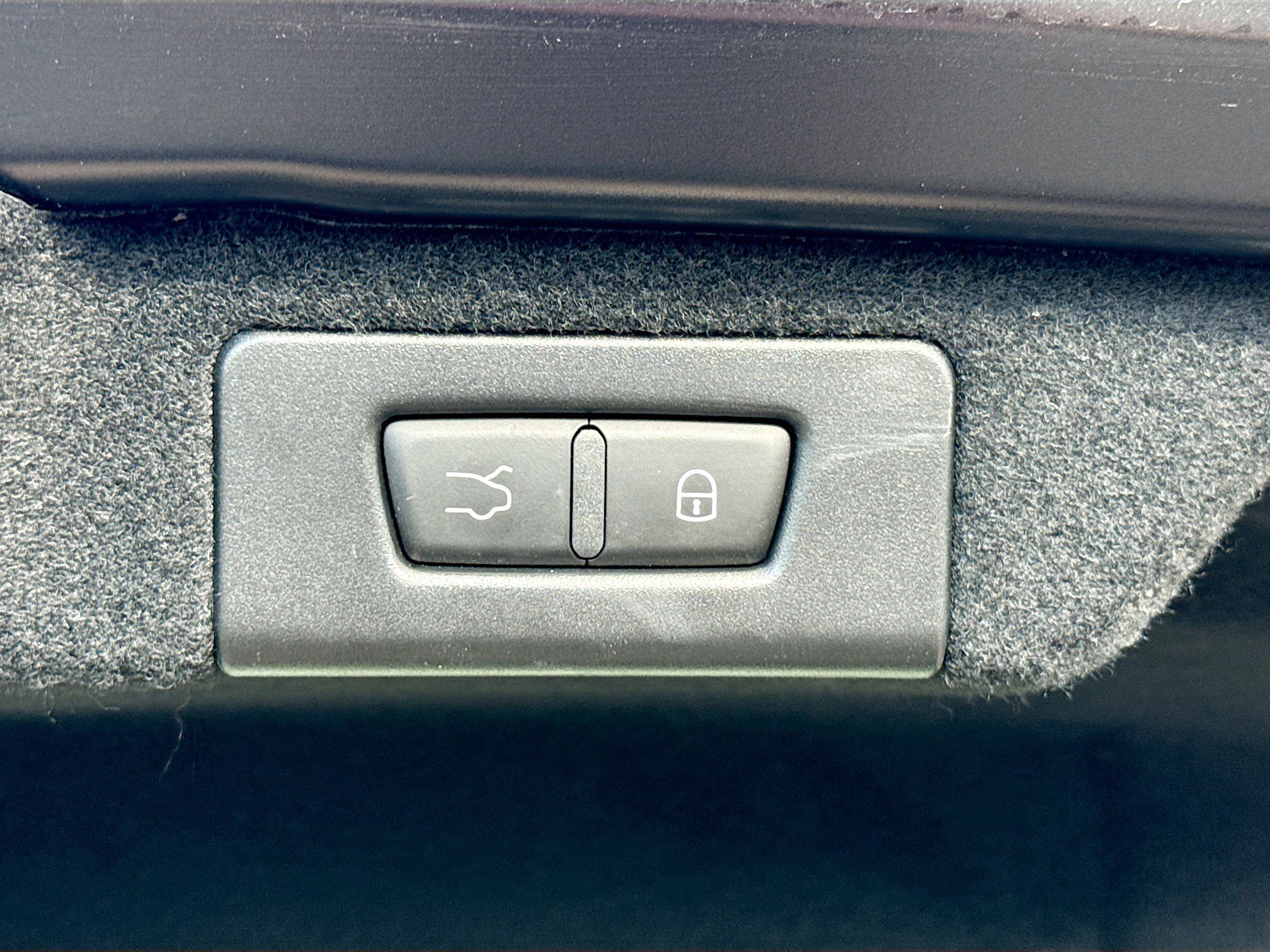 Used 2022 Maserati Quattroporte Modena RWD image 13