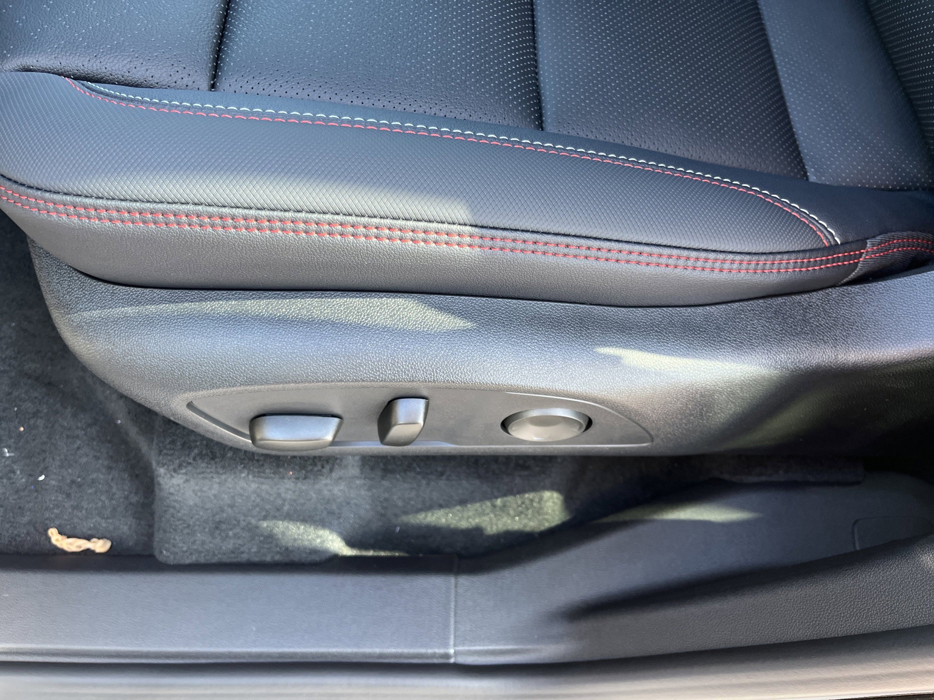 New 2026 Chevrolet Traverse RS image 16