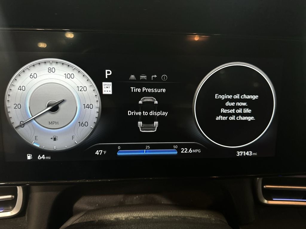 Used 2024 Hyundai Elantra Limited image 10