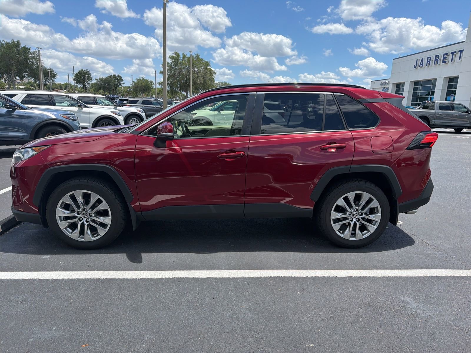 Used 2020 Toyota RAV4 XLE Premium AWD/4WD image 12