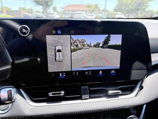 New 2026 Chevrolet Equinox LT w/ Safety and Technology Package FWD image 8