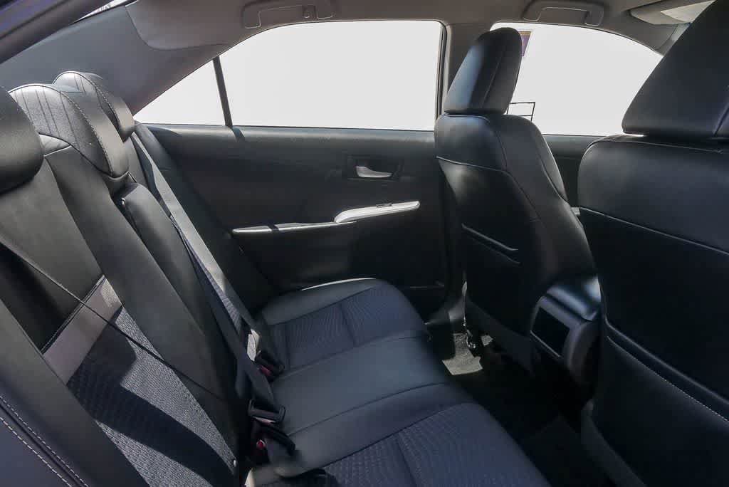Used 2014 Toyota Camry SE FWD image 15