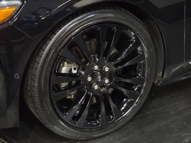 Used 2020 Lincoln Continental Reserve w/ Luxury Package image 14