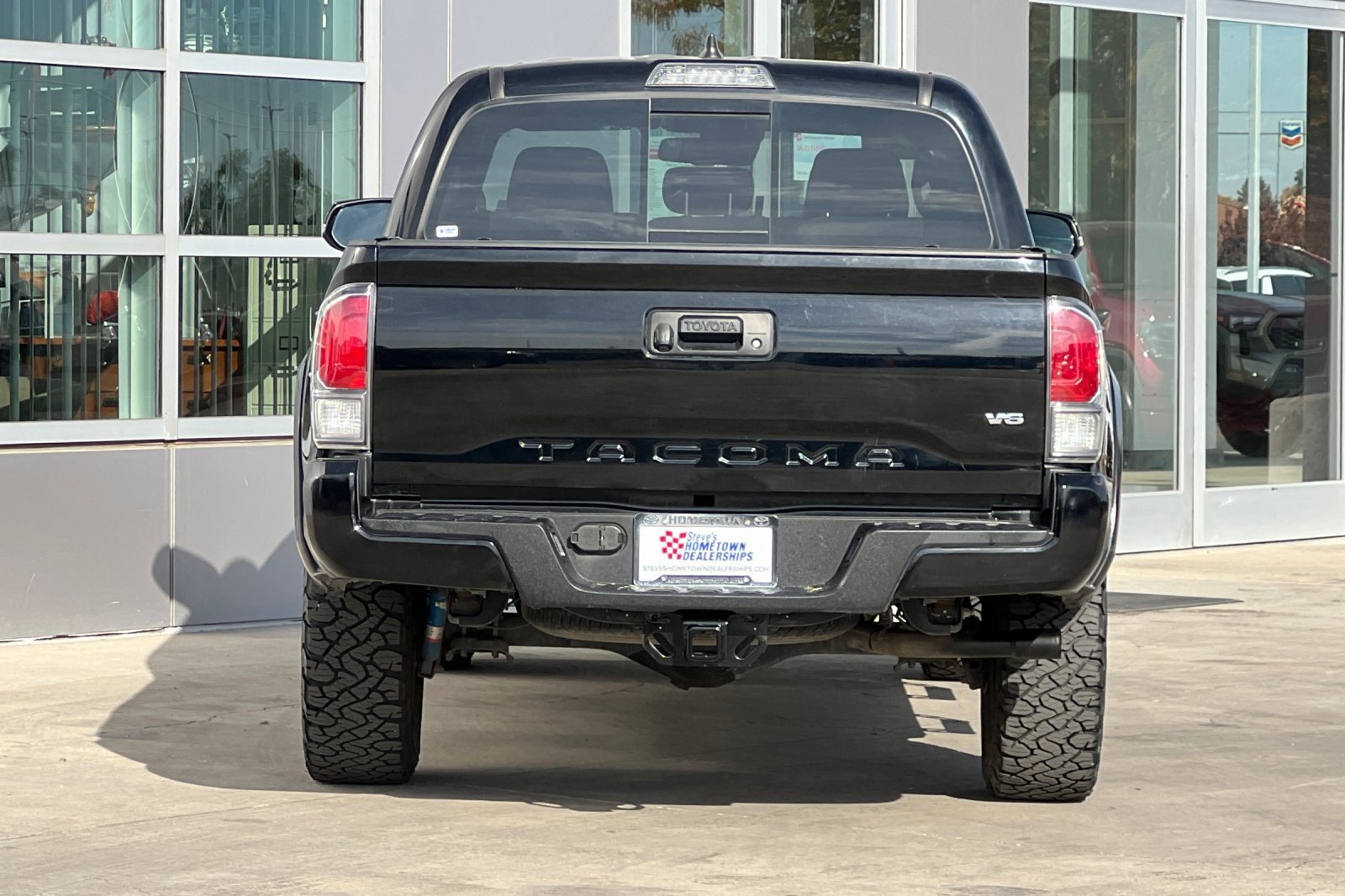 Used 2021 Toyota Tacoma TRD Sport AWD/4WD image 5