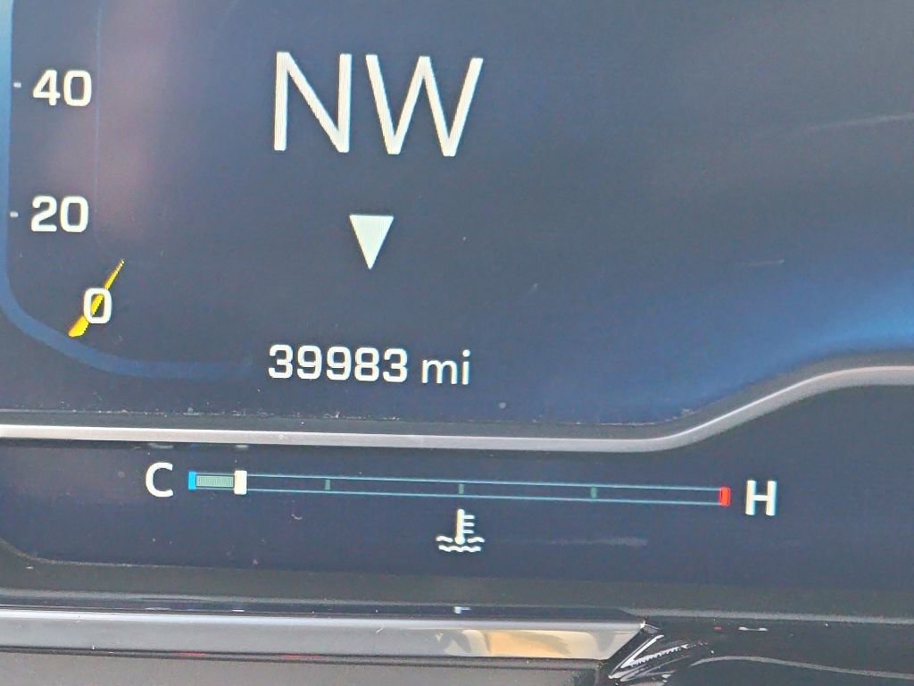 Used 2022 Chevrolet Silverado 1500 LT RWD image 11