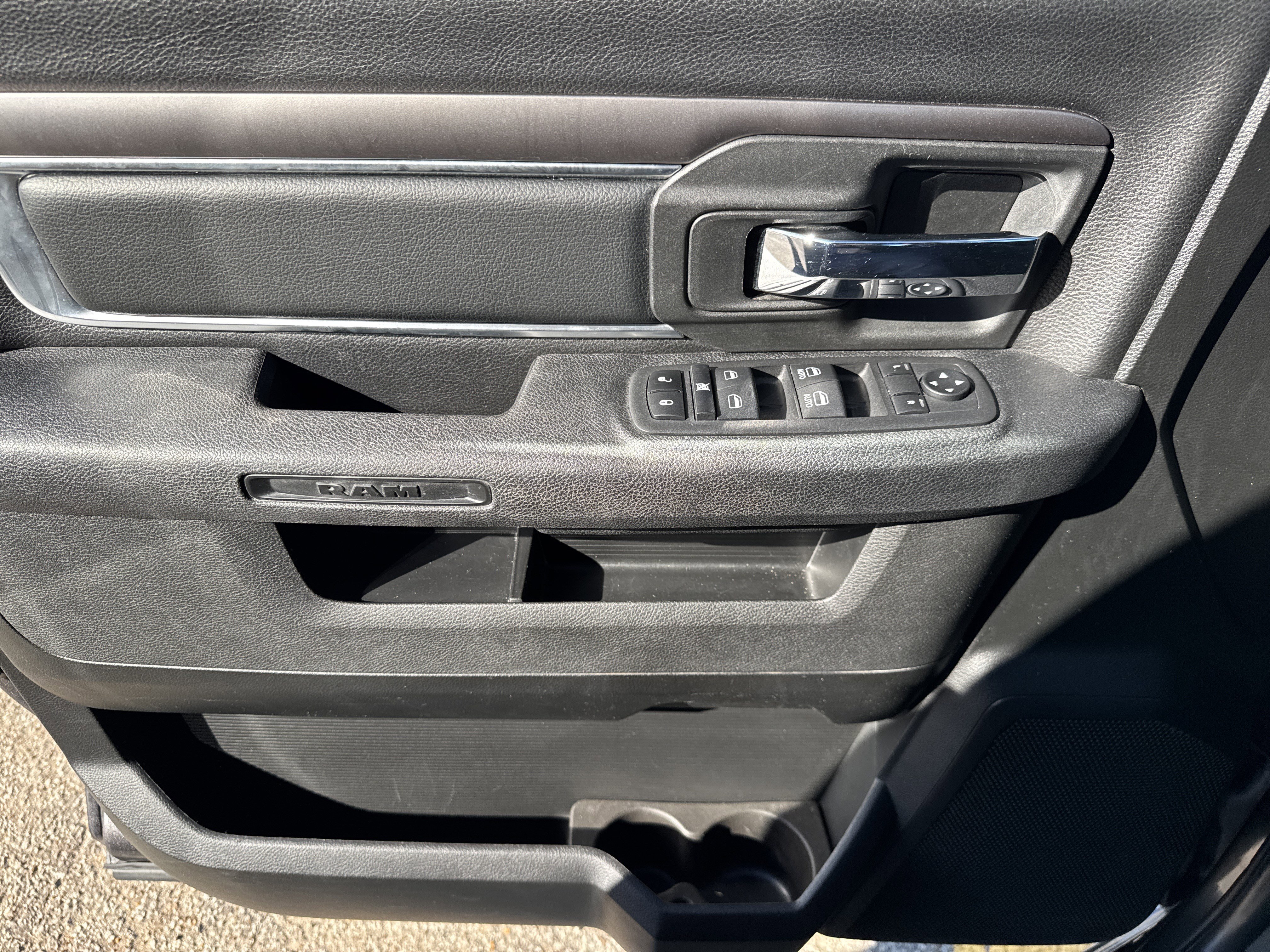 Certified 2024 RAM 1500 Classic Warlock image 9