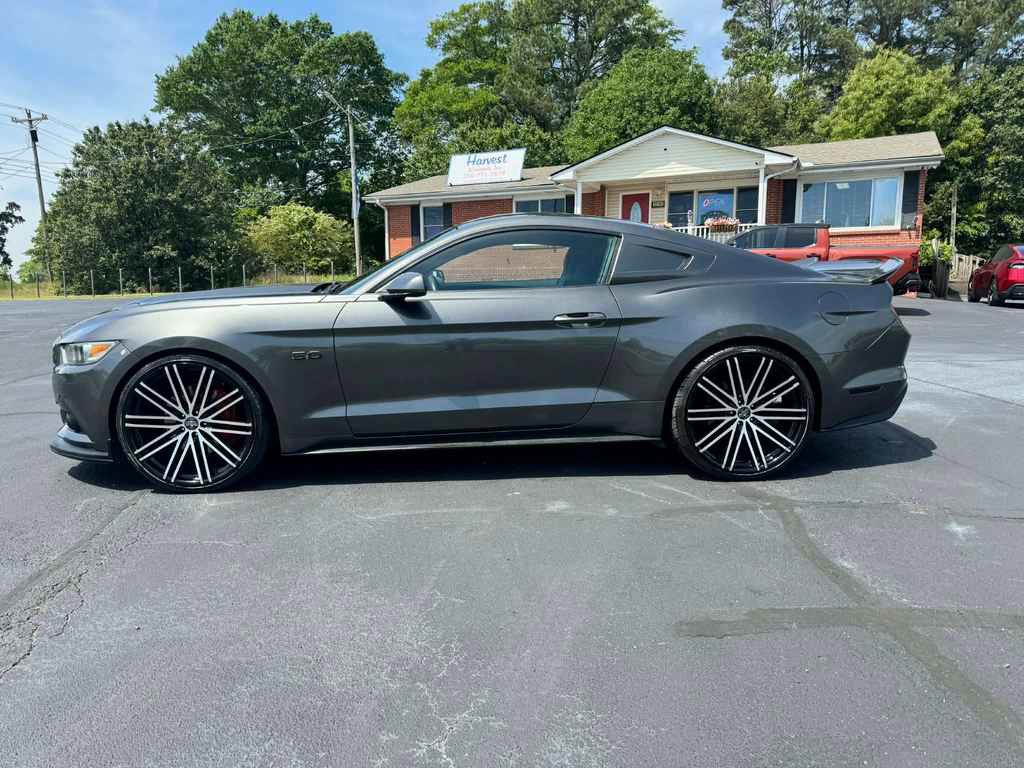 Used 2015 Ford Mustang GT Premium RWD image 3