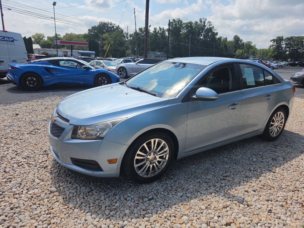 Used 2011 Chevrolet Cruze Eco FWD image 2