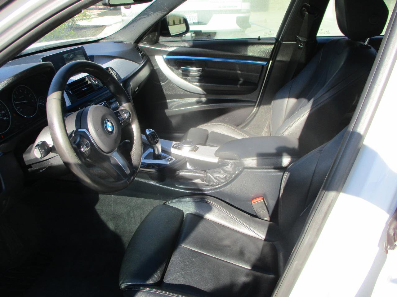 Used 2017 BMW 330e image 13