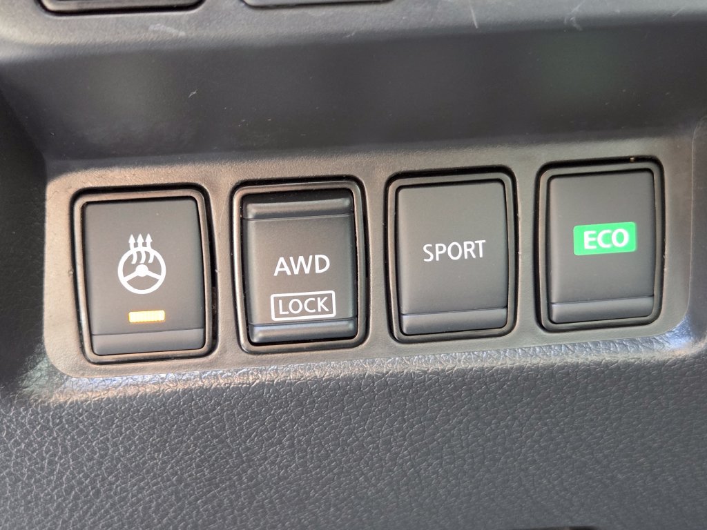 Used 2019 Nissan Rogue SL w/ Premium Package AWD/4WD image 8