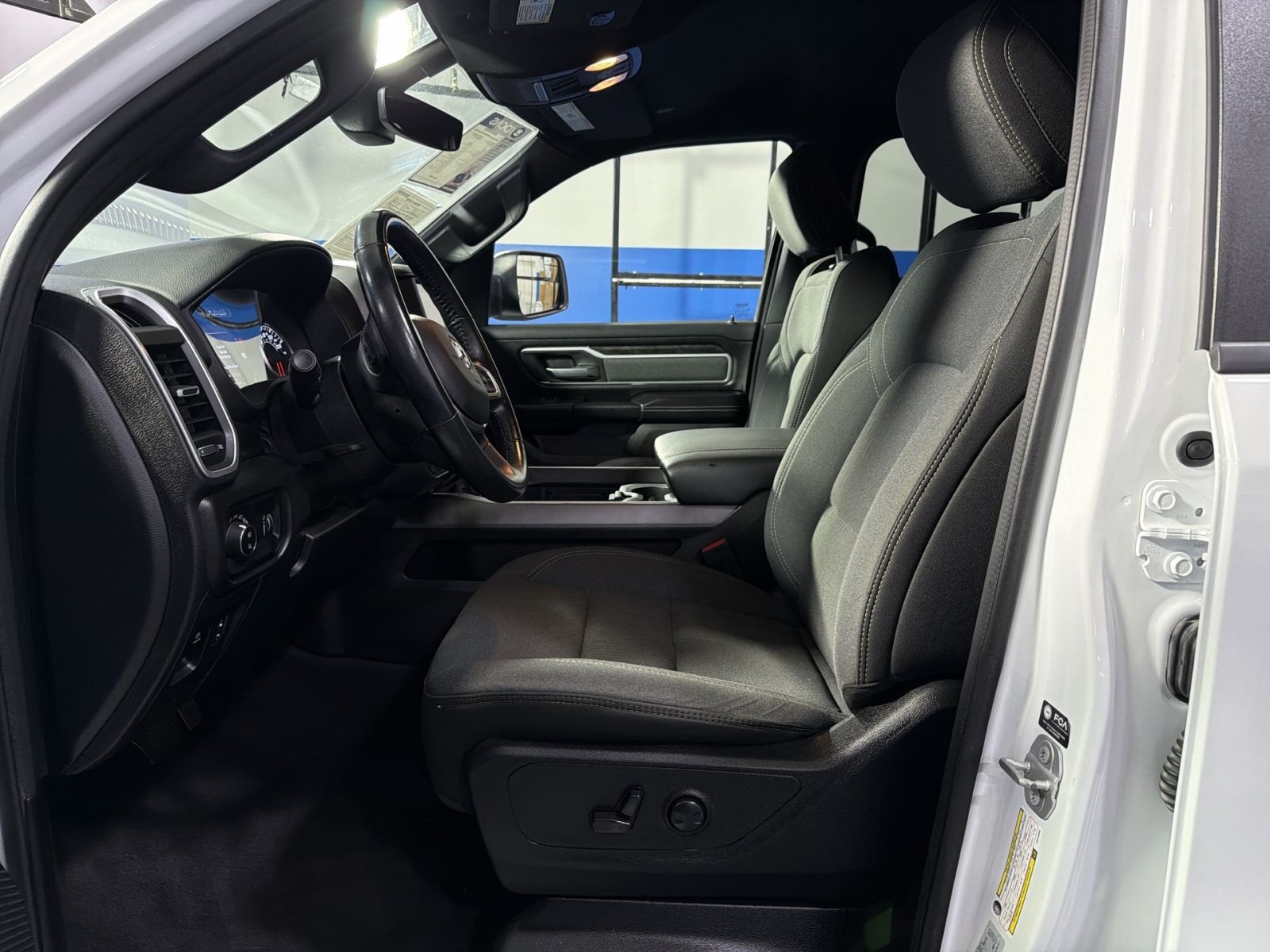 Used 2022 RAM 1500 Big Horn AWD/4WD image 26