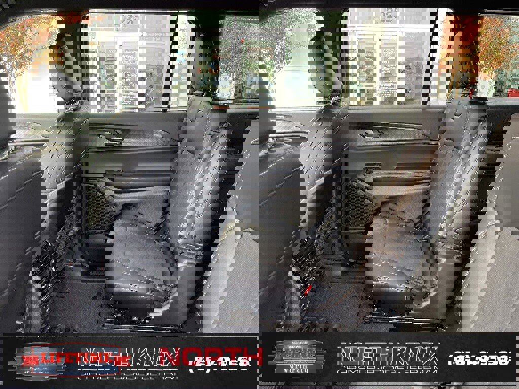 New 2025 Jeep Grand Cherokee L Altitude image 15