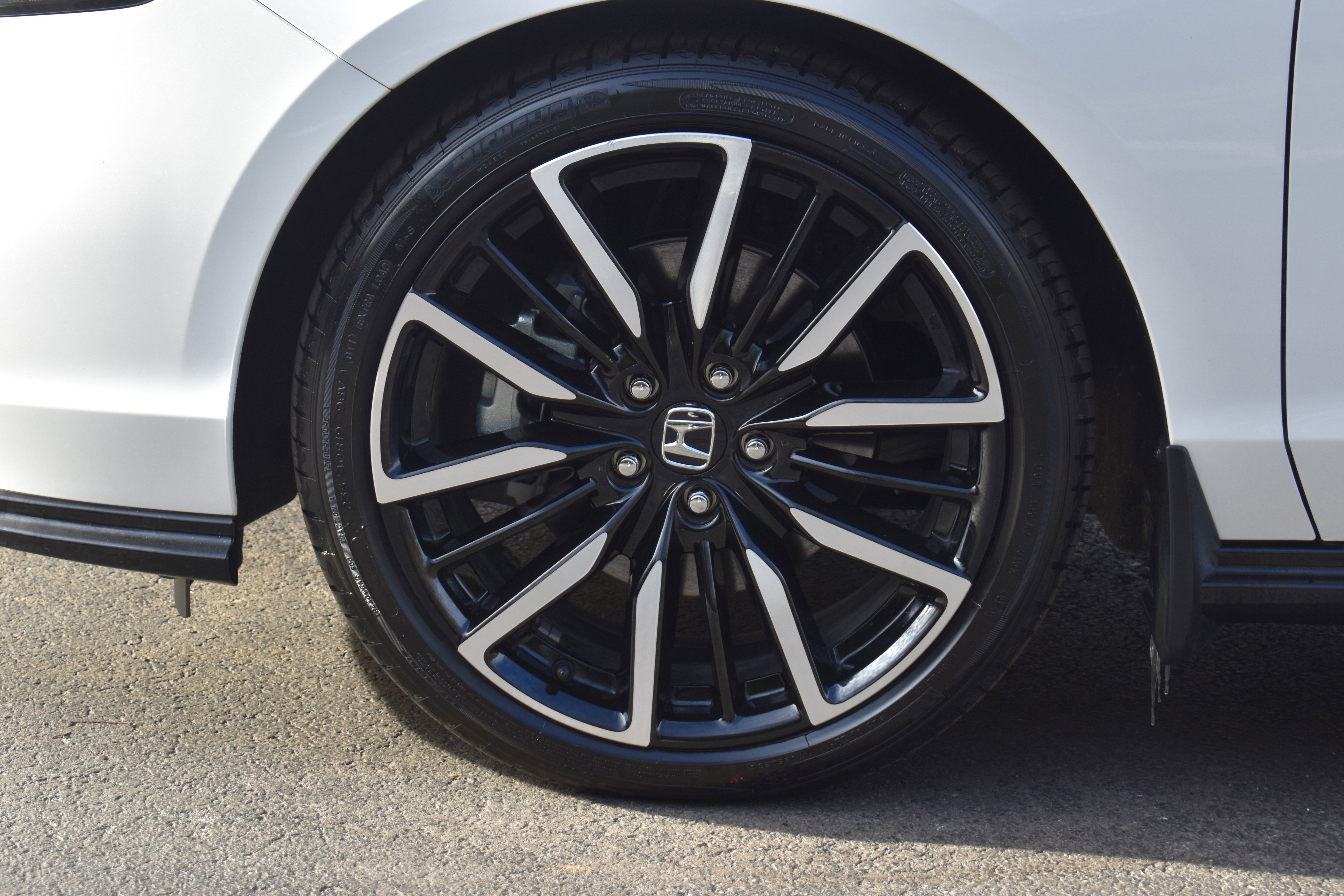 Certified 2025 Honda Accord Touring image 40