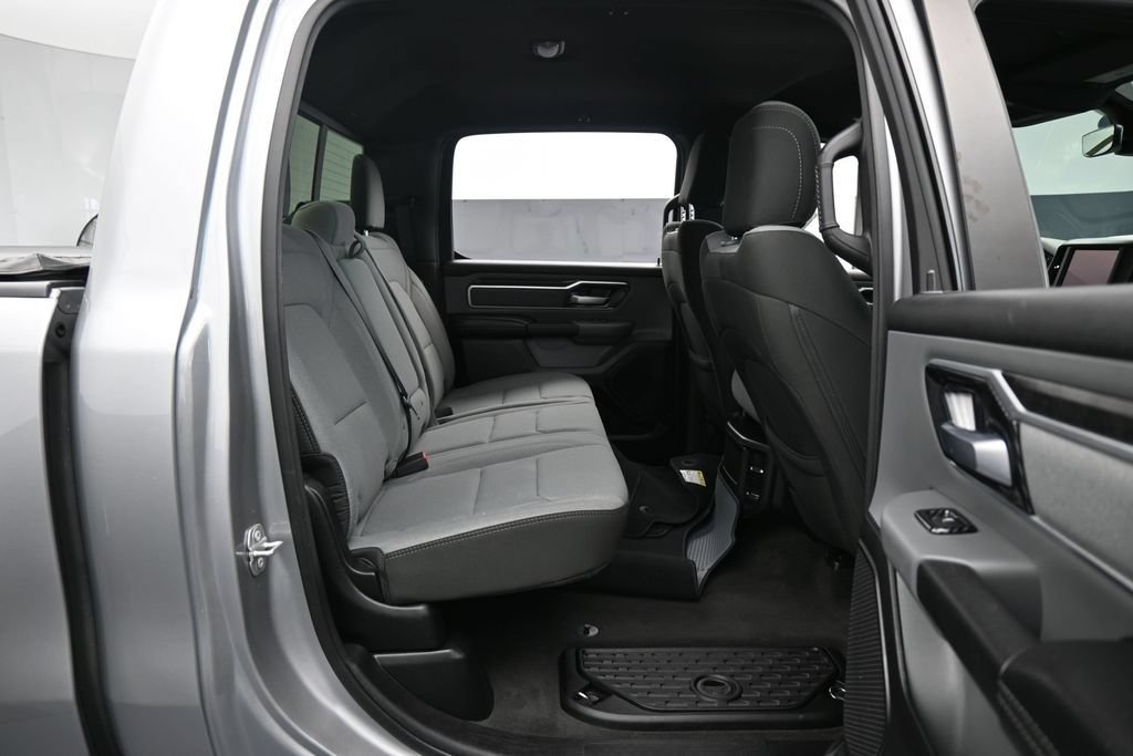 Used 2021 RAM 1500 Big Horn AWD/4WD image 35