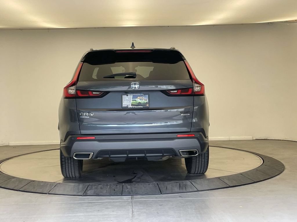 Used 2024 Honda CR-V Sport Touring image 4