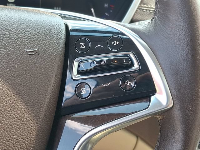 Used 2016 Cadillac SRX Luxury w/ Driver Awareness Package FWD image 23