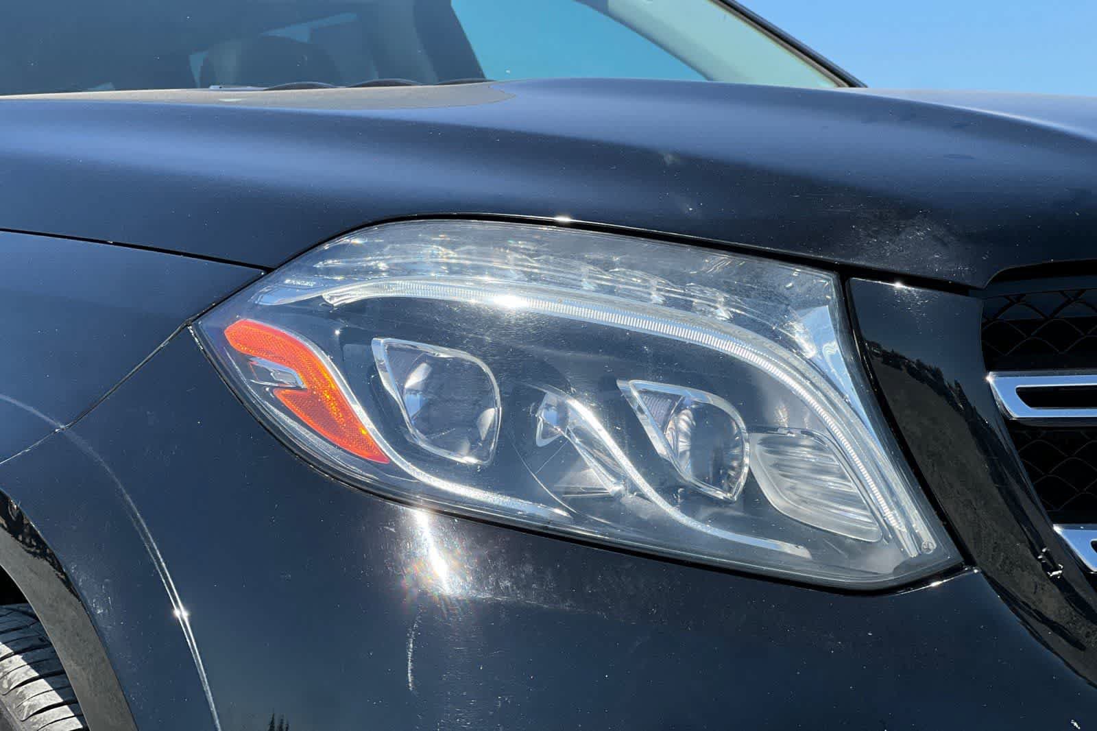 Used 2018 Mercedes-Benz GLS 550 4MATIC image 36