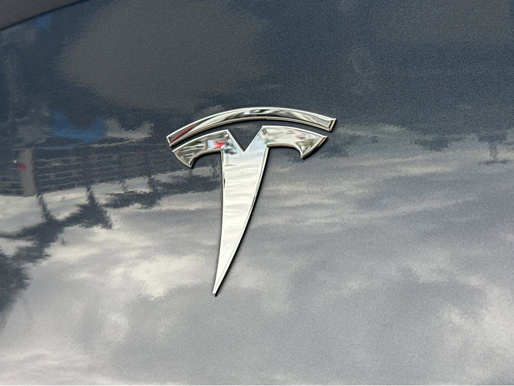 Used 2022 Tesla Model Y Performance image 36