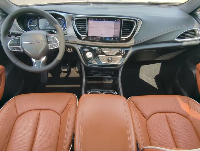 Used 2024 Chrysler Pacifica Pinnacle FWD image 24