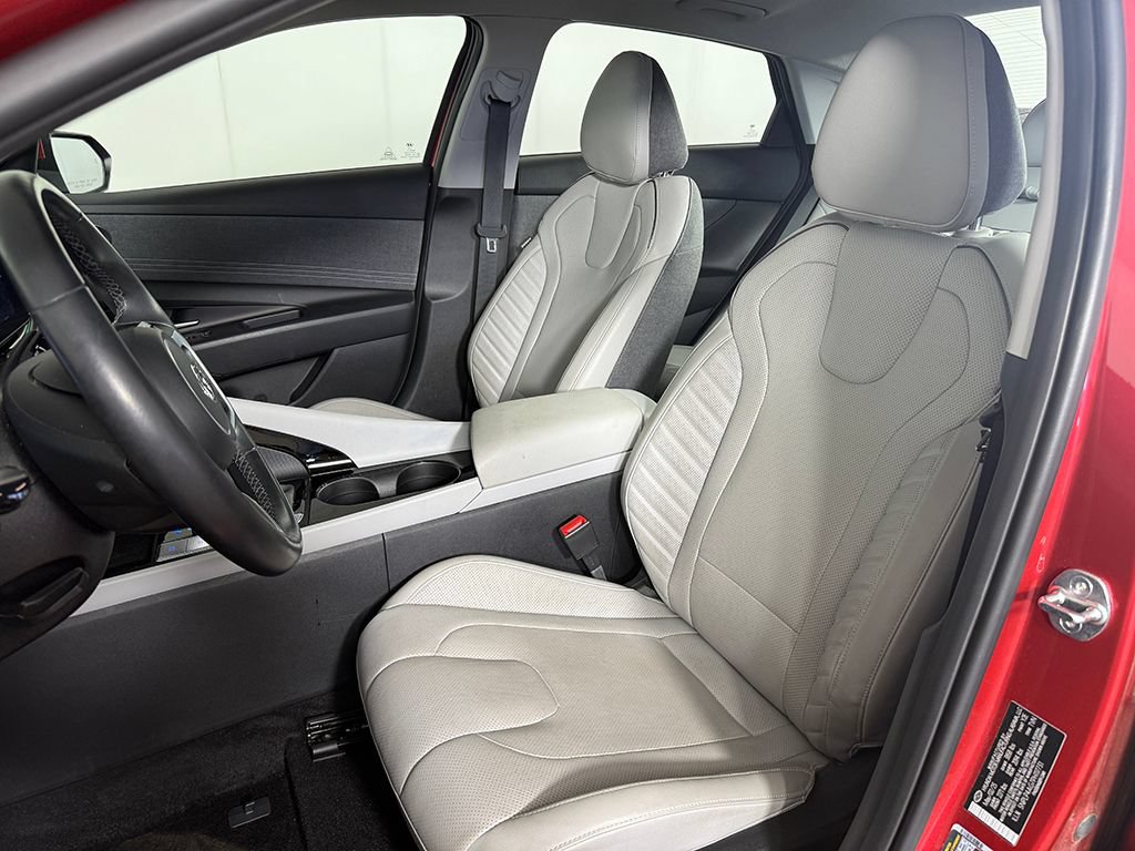 Used 2023 Hyundai Elantra Limited w/ Cargo Package FWD image 26