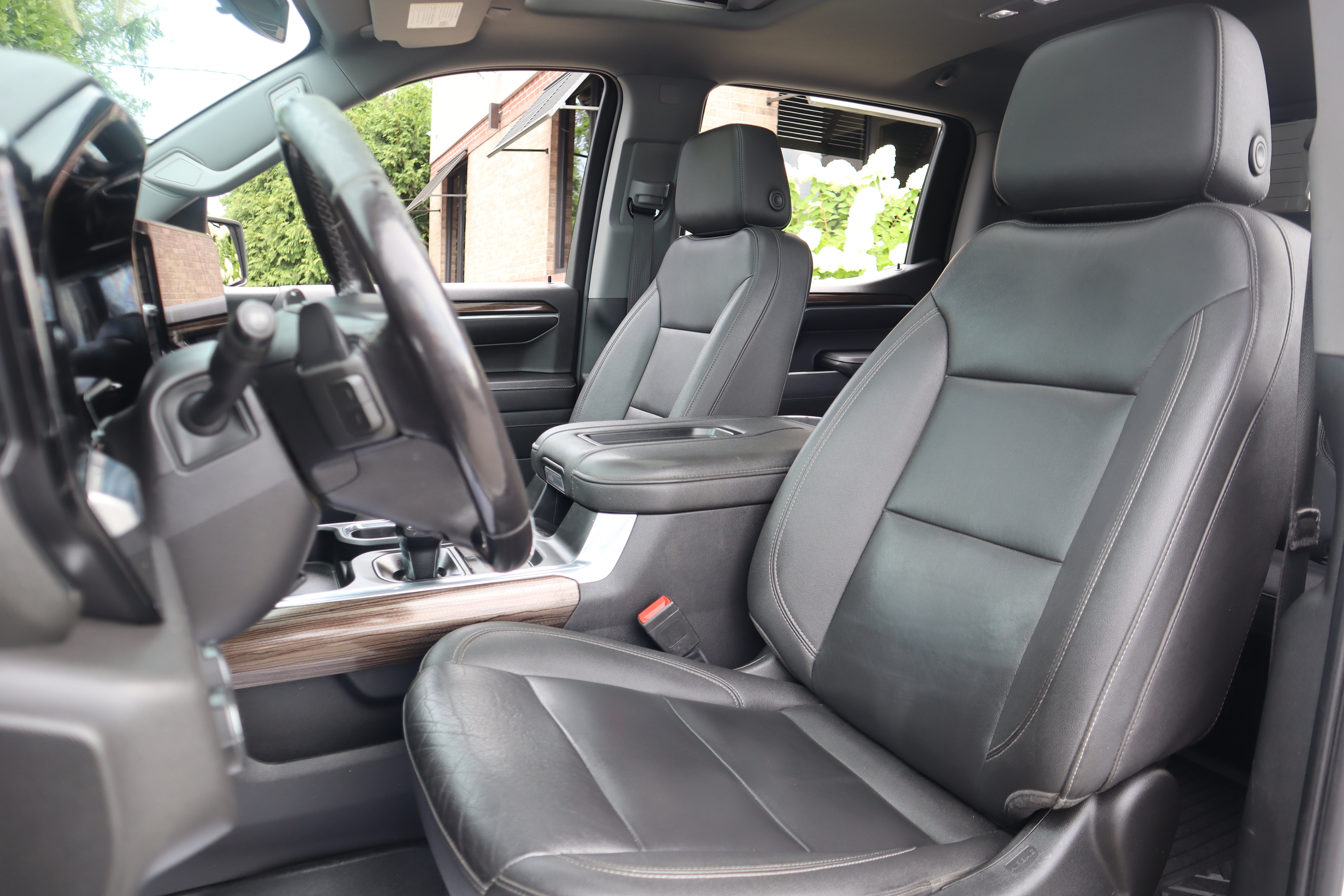Used 2022 Chevrolet Silverado 1500 LT Trail Boss w/ Convenience Package II AWD/4WD image 30