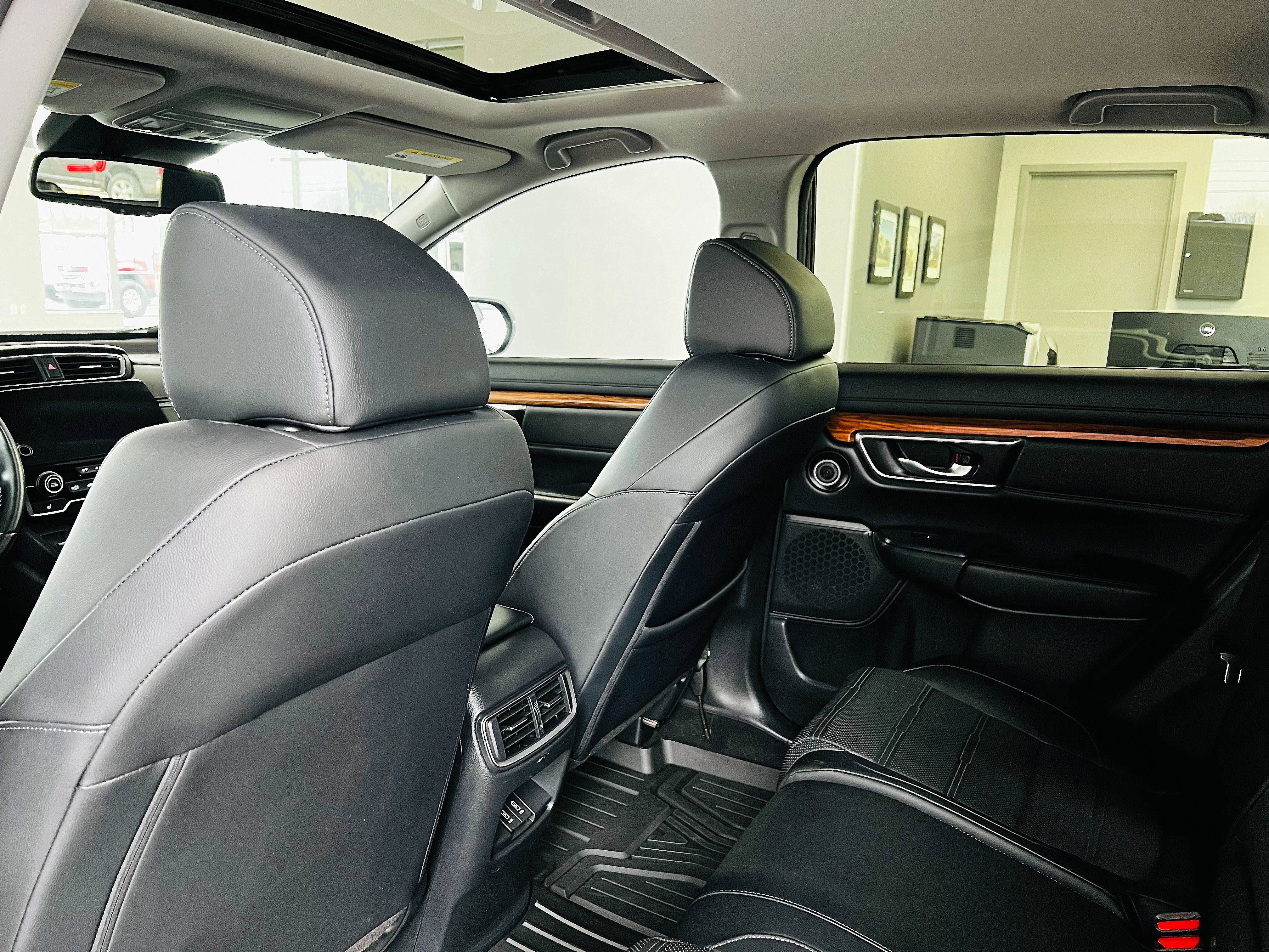 Used 2017 Honda CR-V Touring image 26