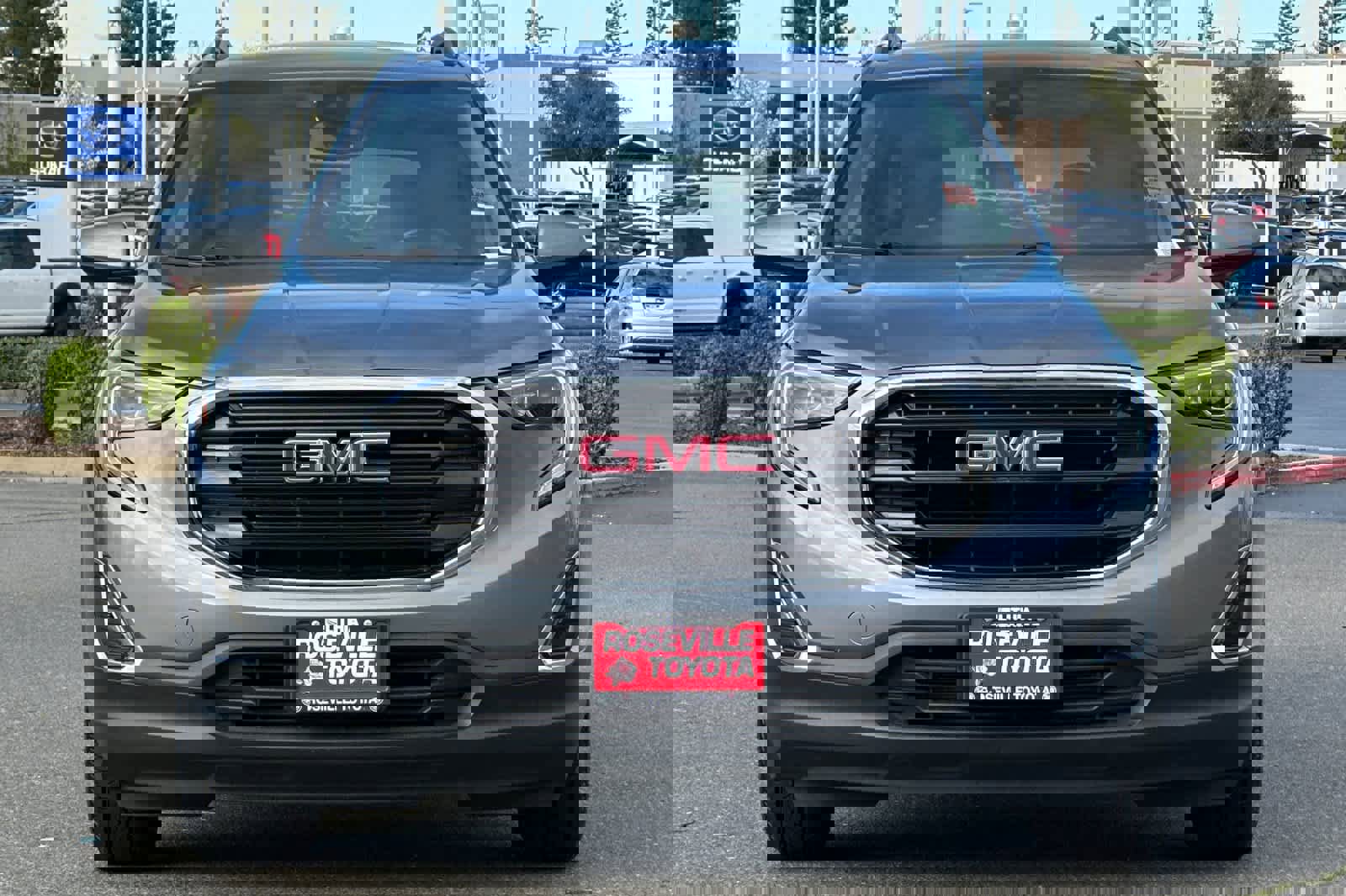 Used 2020 GMC Terrain SLE w/ Driver Convenience Package image 10