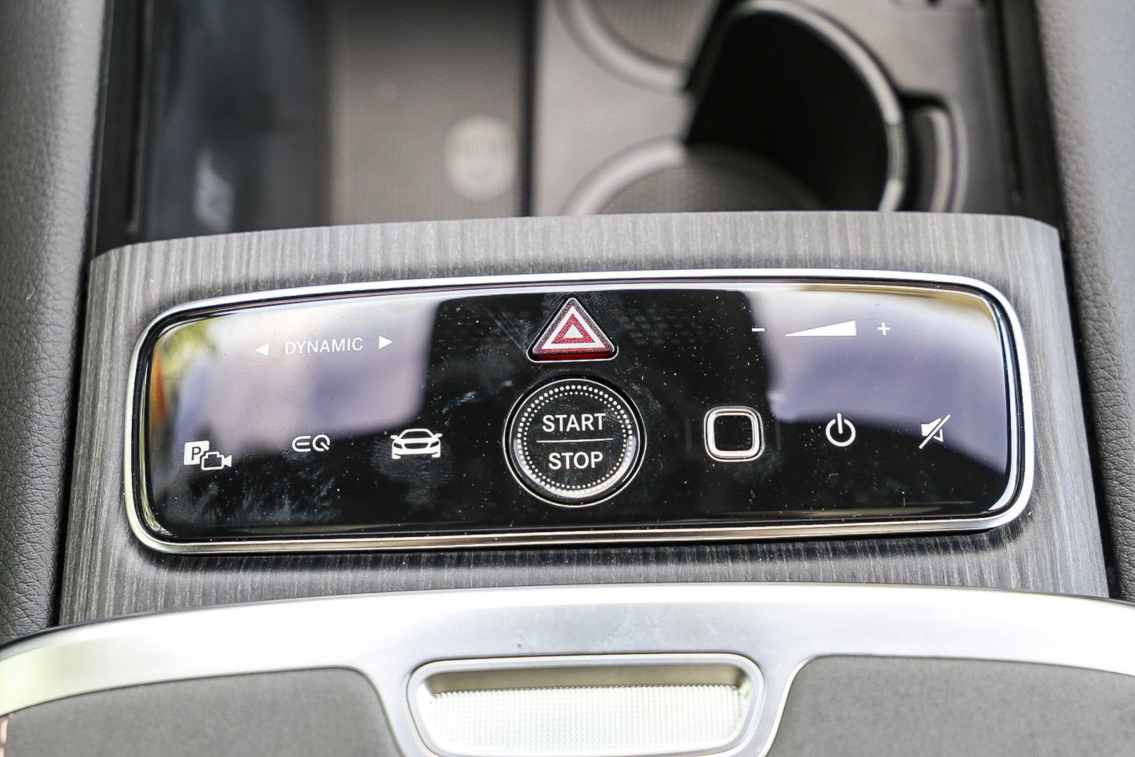 Used 2024 Mercedes-Benz EQS 580 4MATIC Sedan image 16