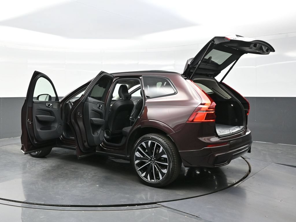 New 2026 Volvo XC60 T8 Ultra w/ Climate Package AWD/4WD image 45