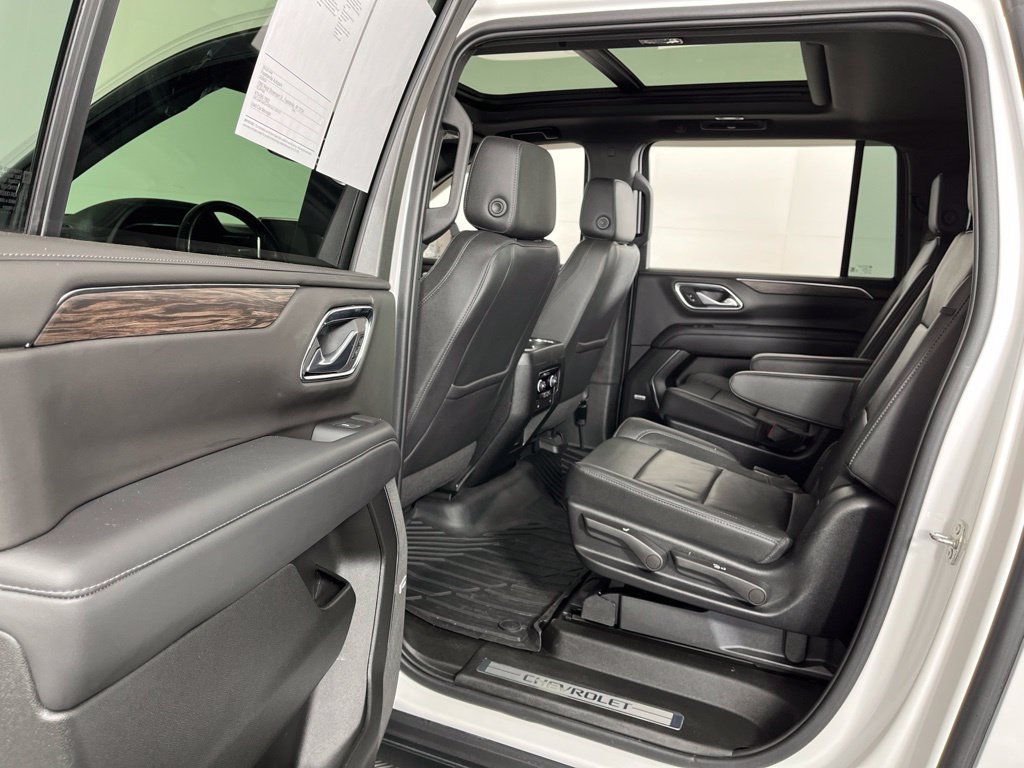 Used 2022 Chevrolet Suburban Z71 AWD/4WD image 29