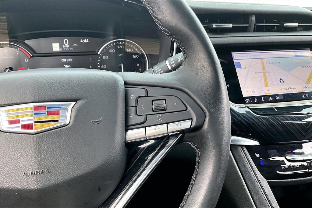 Certified 2025 Cadillac XT6 Premium Luxury AWD/4WD image 21